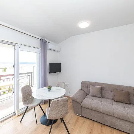 1 Bedroom Awesome In Kastel Kambelovac Apartment Kastela