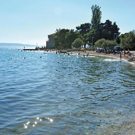 1 Bedroom Awesome In Kastel Kambelovac Kastela