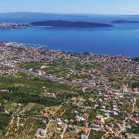 1 Bedroom Awesome In Kastel Kambelovac Apartment